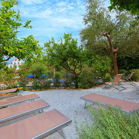 Вилла - Tittina *